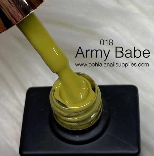 Army babe - 018